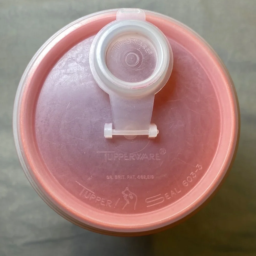 Vintage Tupperware Orange Tall Tumbler Juice Shaker 262-9 w/ Flip Top Lid 603-3